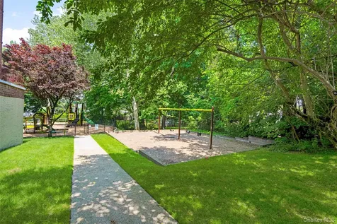309 Palmer Terrace Mamaroneck NY 10543