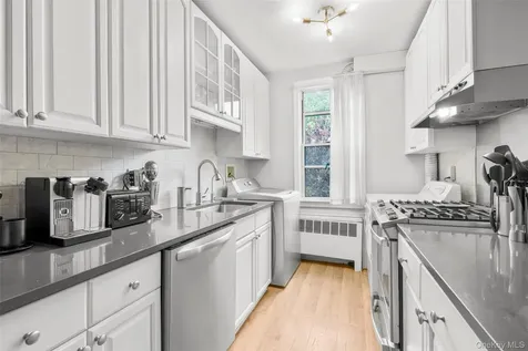 309 Palmer Terrace Mamaroneck NY 10543