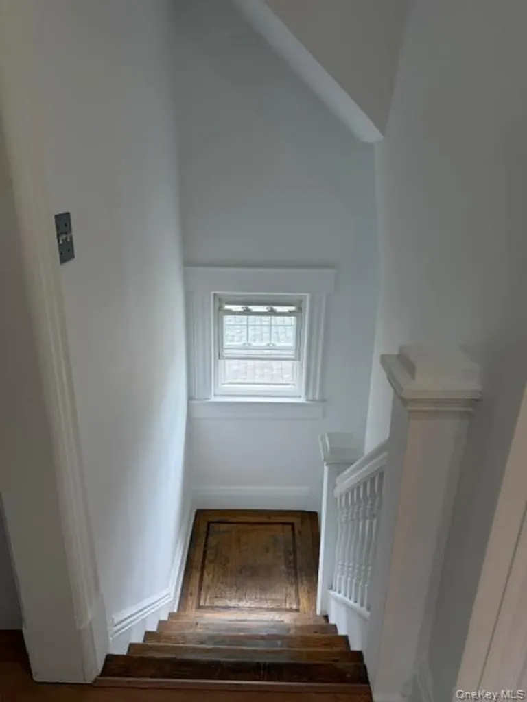 108 Earle Avenue Lynbrook NY 11563