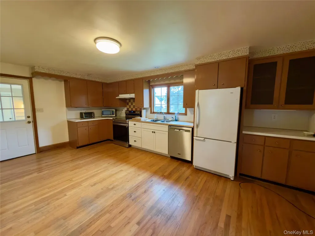 51 Horseshoe Drive Hyde Park NY 12538