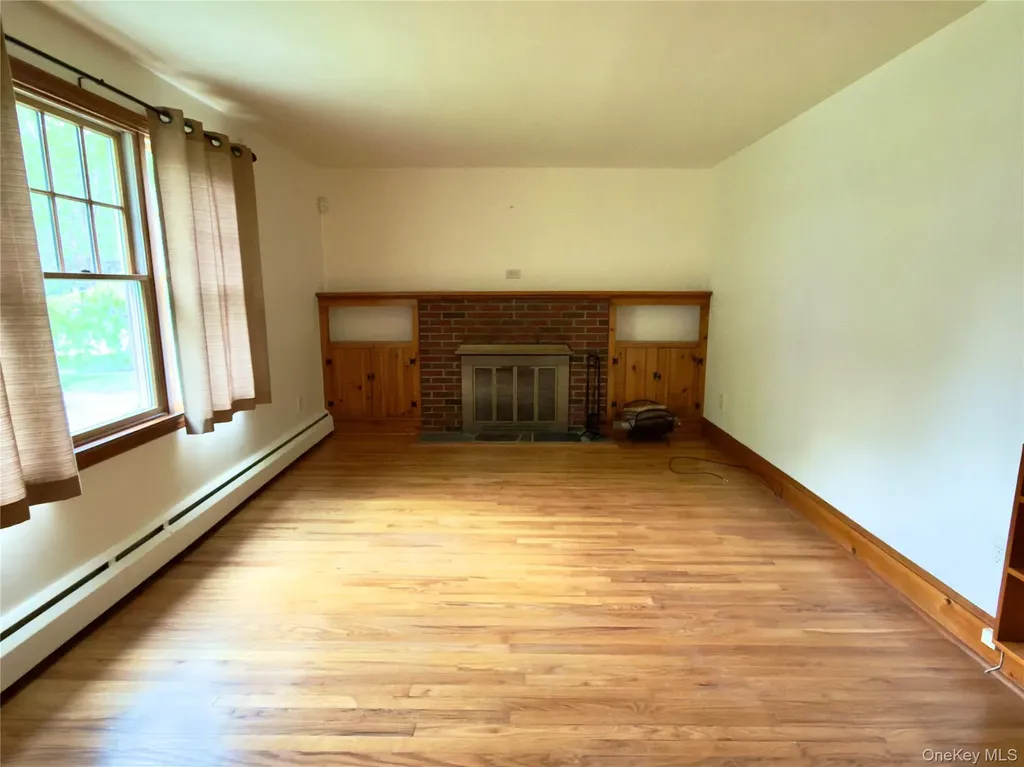 51 Horseshoe Drive Hyde Park NY 12538