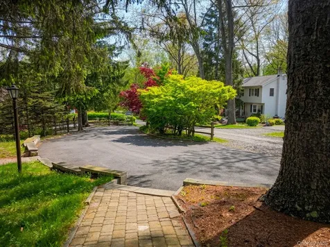 9 Easy Street Hopewell Junction NY 12533