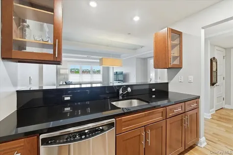 225 Stanley Avenue Mamaroneck NY 10543
