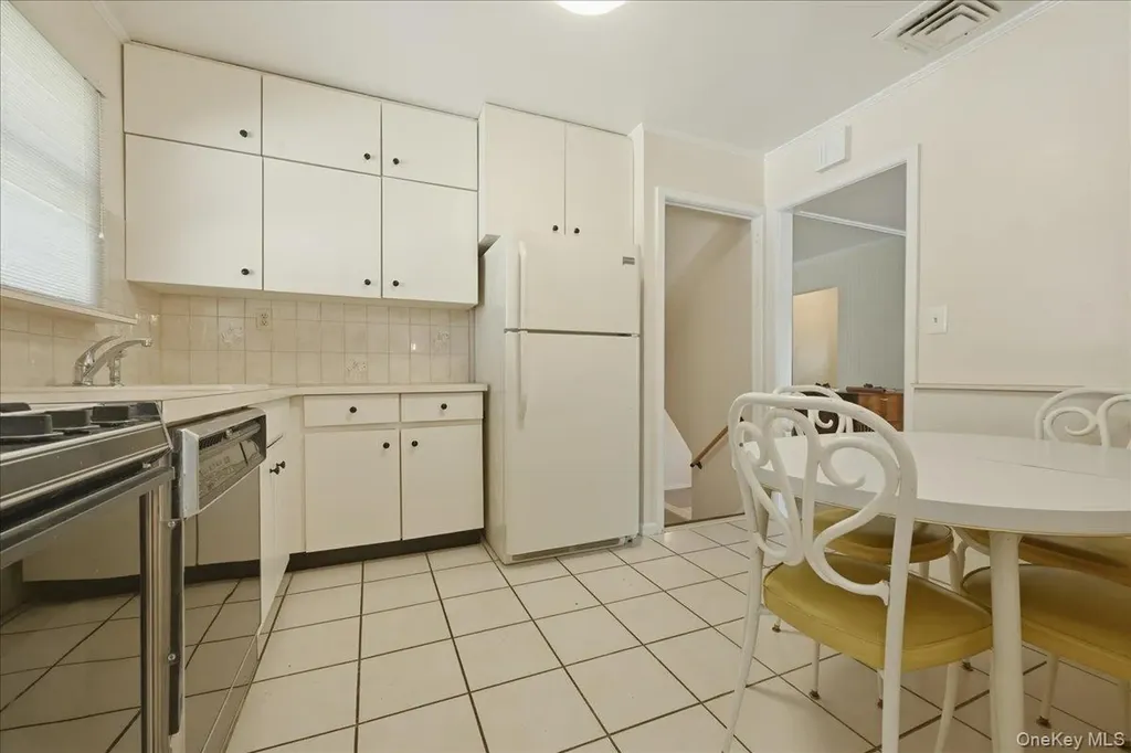 345 E State Street Long Beach NY 11561