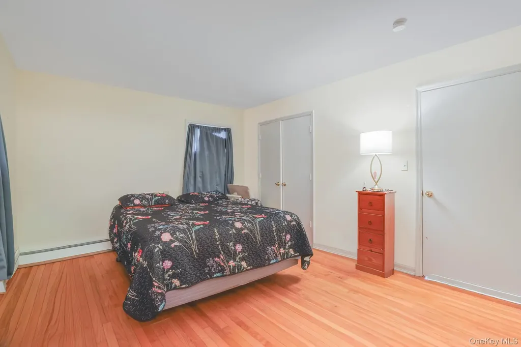 82 Roosevelt Road Hyde Park NY 12538