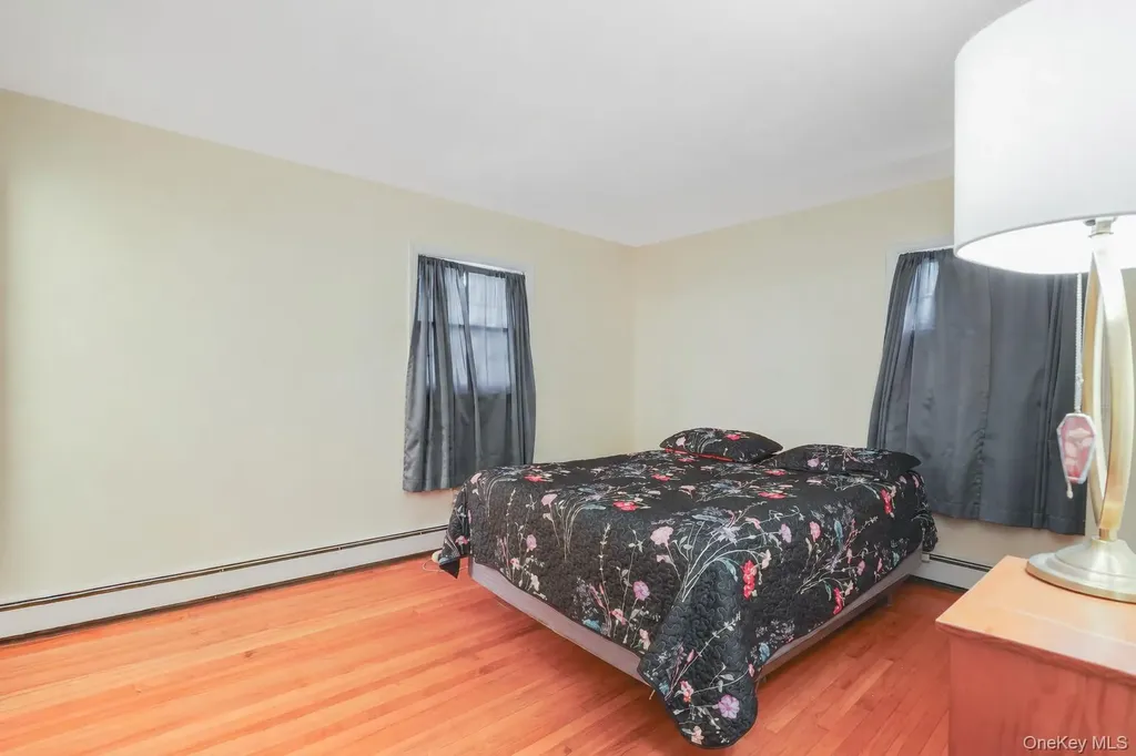 82 Roosevelt Road Hyde Park NY 12538