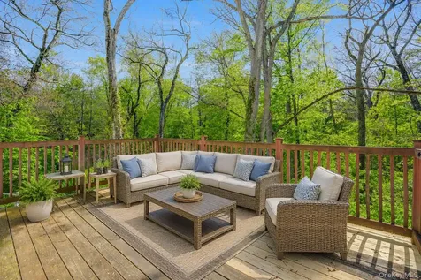 82 Roosevelt Road Hyde Park NY 12538