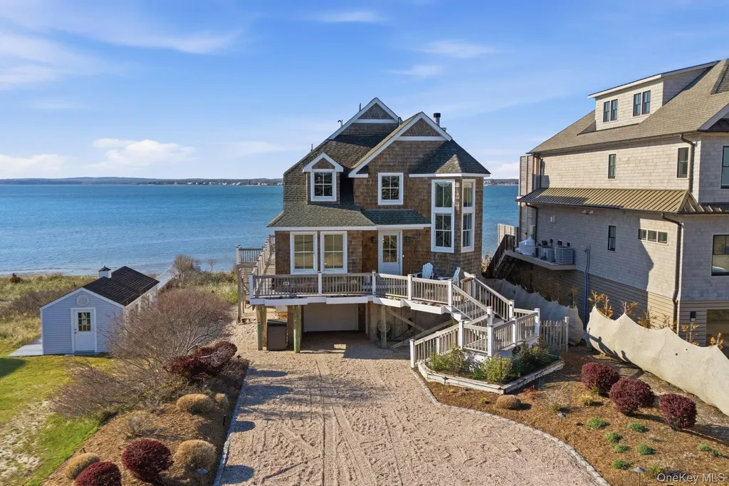 688 Dune Road Westhampton Dunes NY 11978