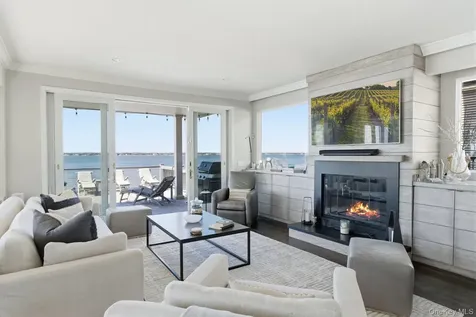 688 Dune Road Westhampton Dunes NY 11978