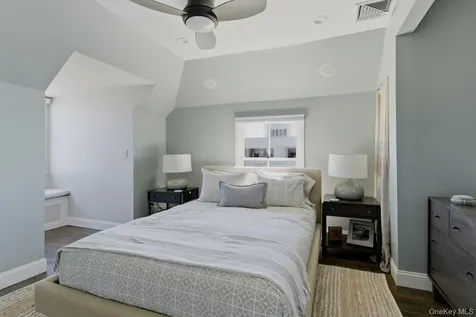688 Dune Road Westhampton Dunes NY 11978