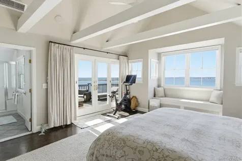 688 Dune Road Westhampton Dunes NY 11978