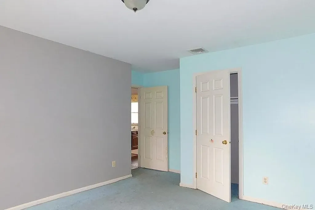 83 Hunt Road Wallkill NY 12589