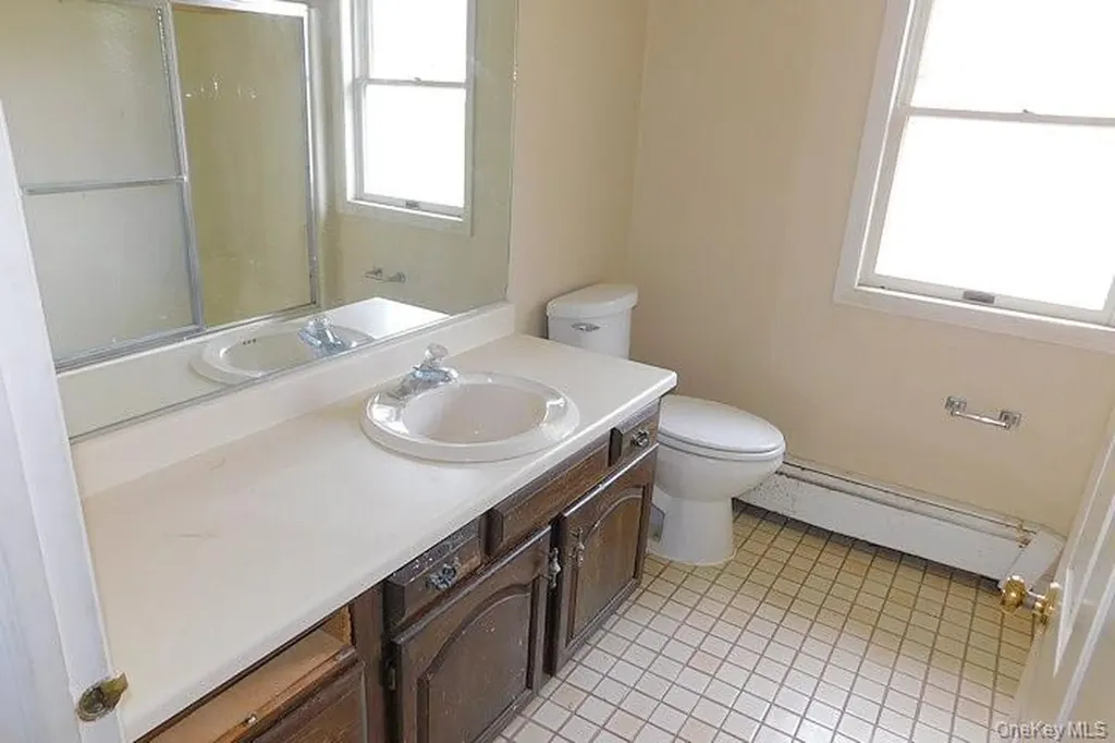 83 Hunt Road Wallkill NY 12589