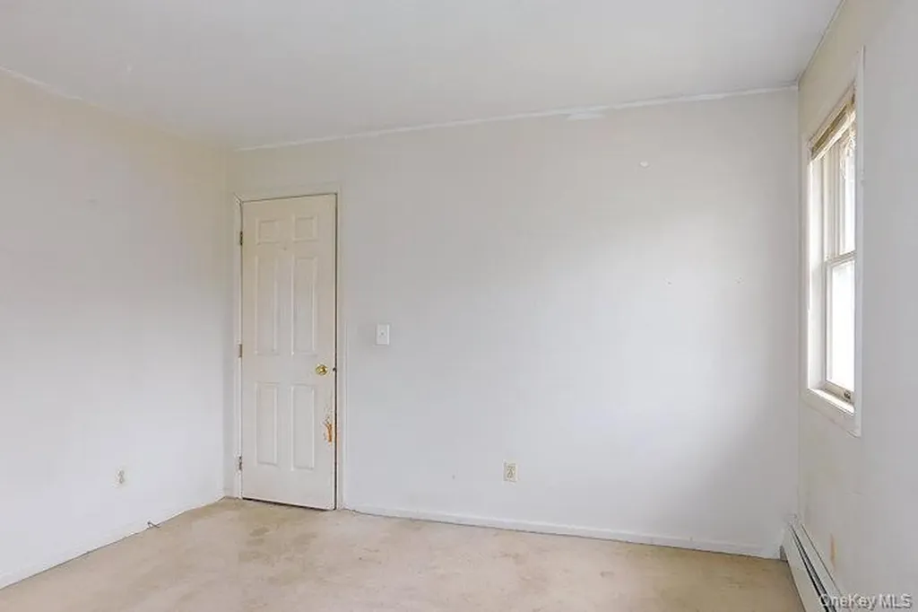 83 Hunt Road Wallkill NY 12589