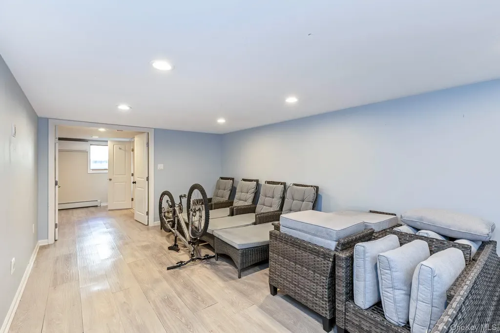 149 Barton Lane Bayport NY 11705