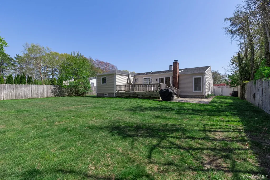 149 Barton Lane Bayport NY 11705
