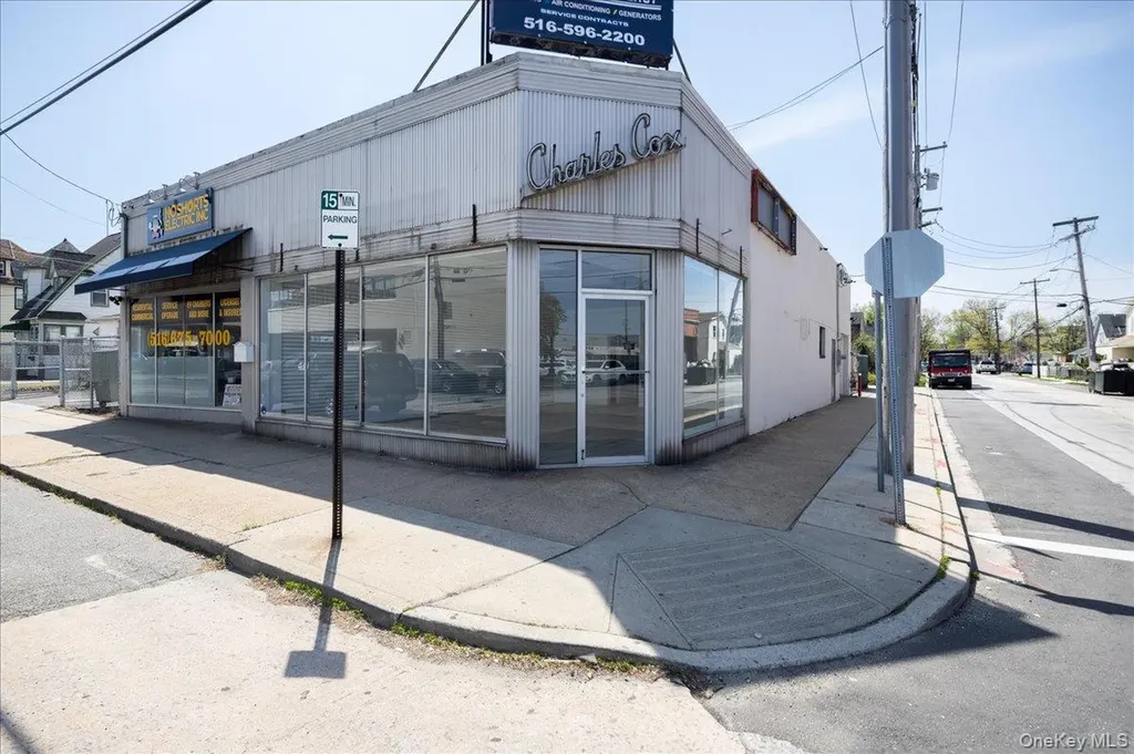 20 Brooklyn Avenue Valley Stream NY 11581