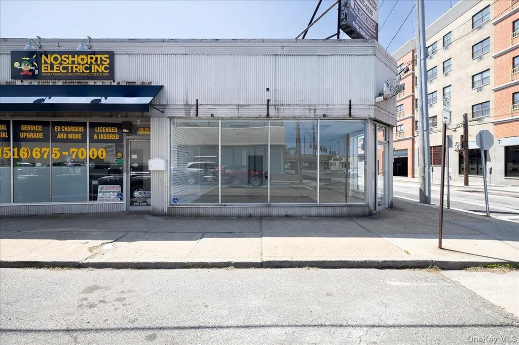 20 Brooklyn Avenue Valley Stream NY 11581