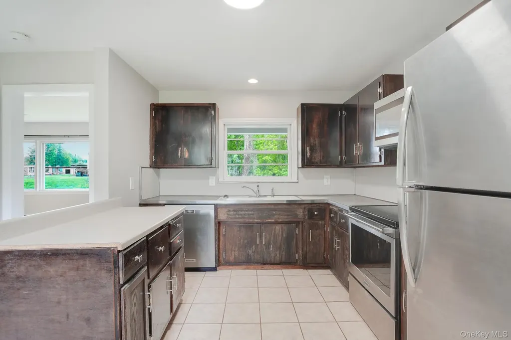 25 Park Avenue Poughkeepsie NY 12603