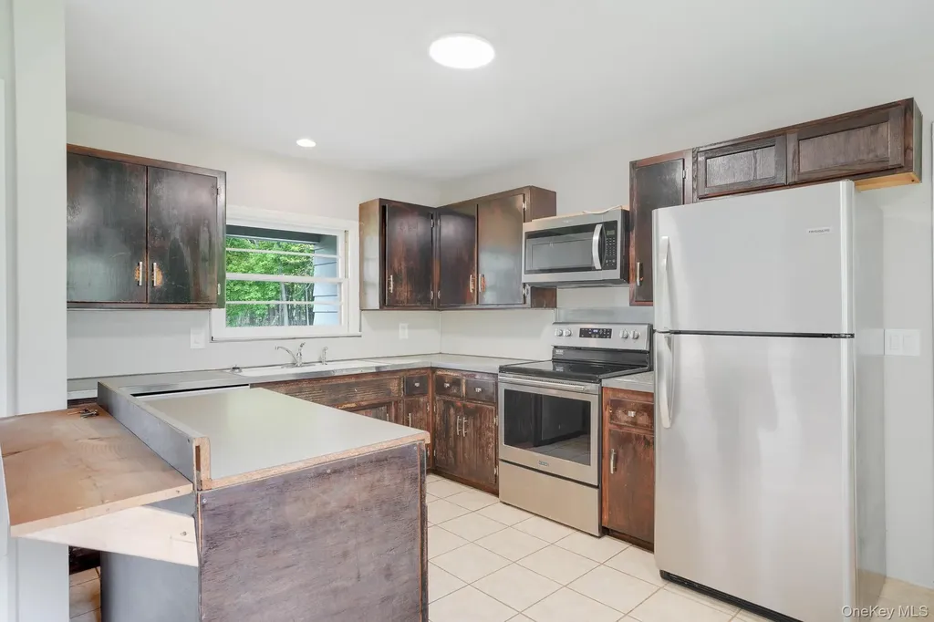 25 Park Avenue Poughkeepsie NY 12603