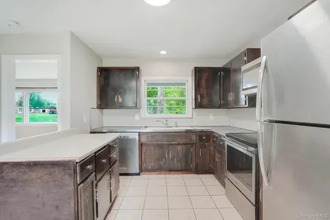 25 Park Avenue Poughkeepsie NY 12603