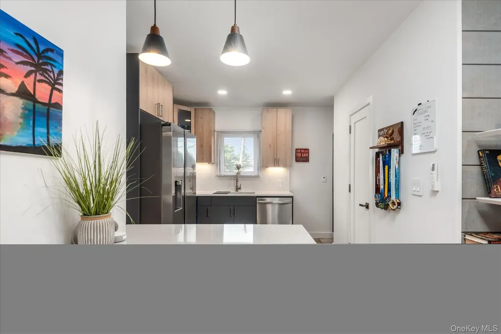 65-17 78th Avenue Glendale NY 11385