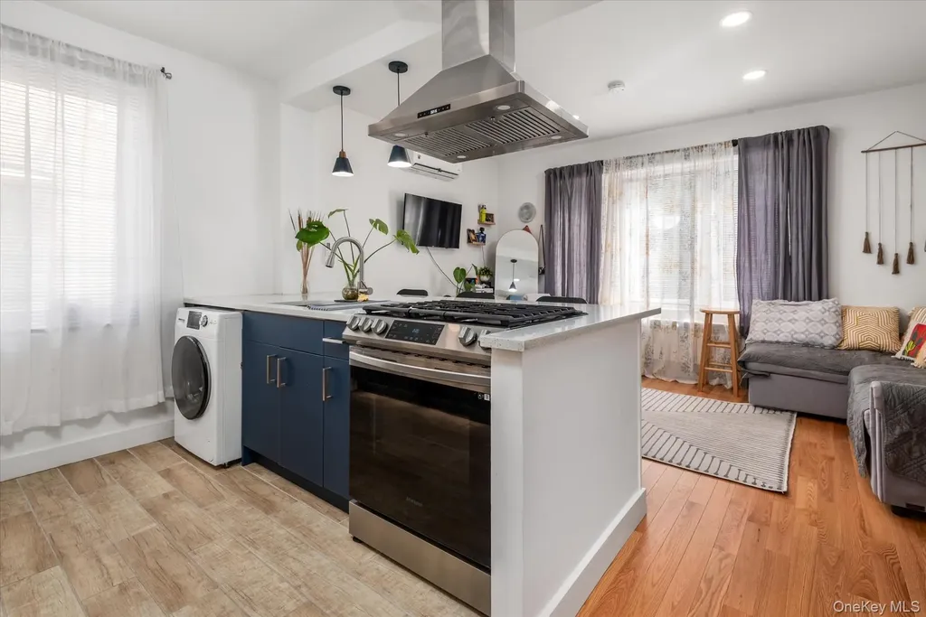 65-17 78th Avenue Glendale NY 11385