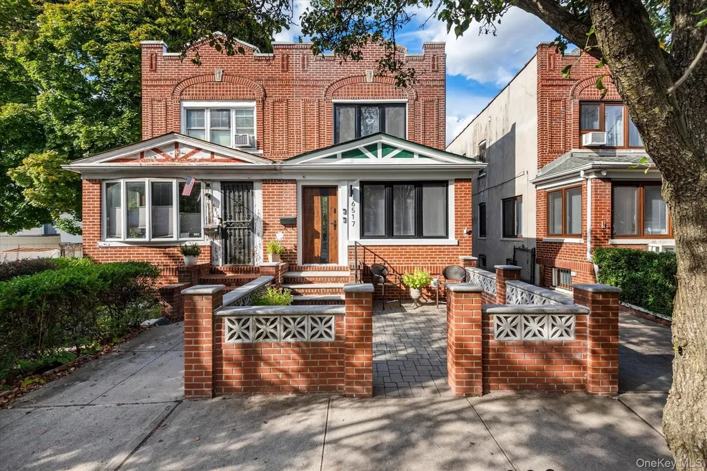 65-17 78th Avenue Glendale NY 11385