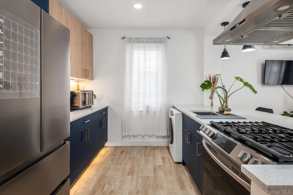 65-17 78th Avenue Glendale NY 11385