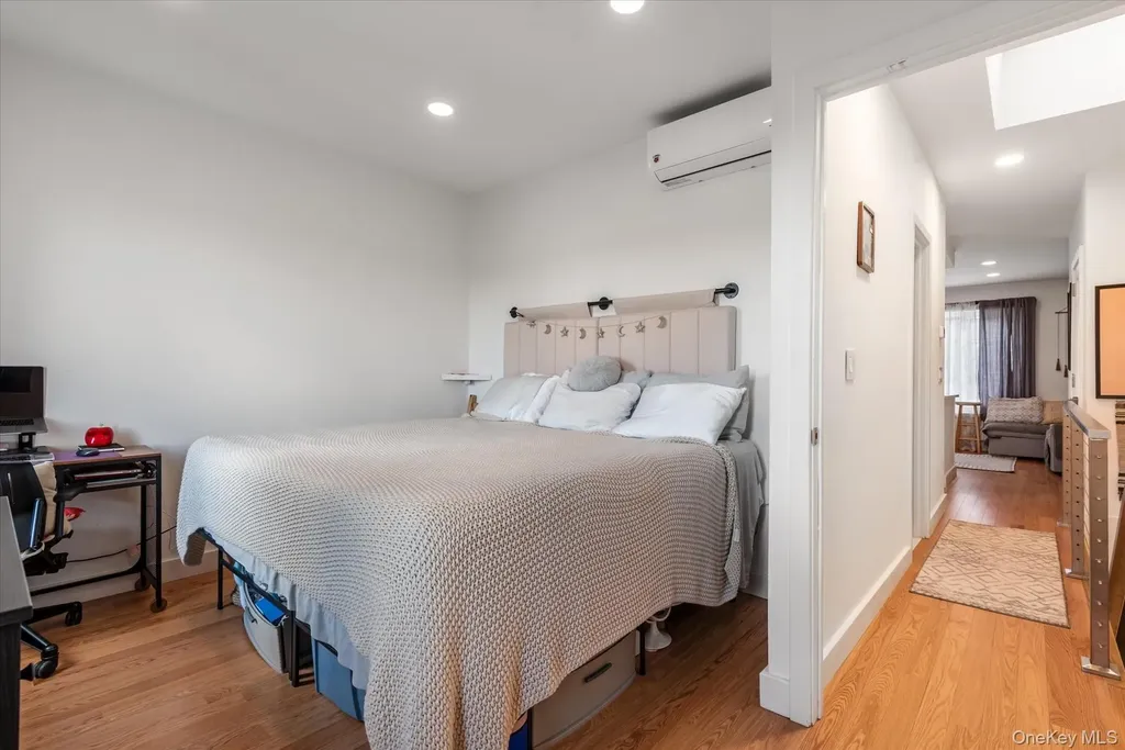 65-17 78th Avenue Glendale NY 11385