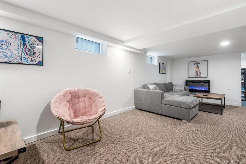 65-17 78th Avenue Glendale NY 11385