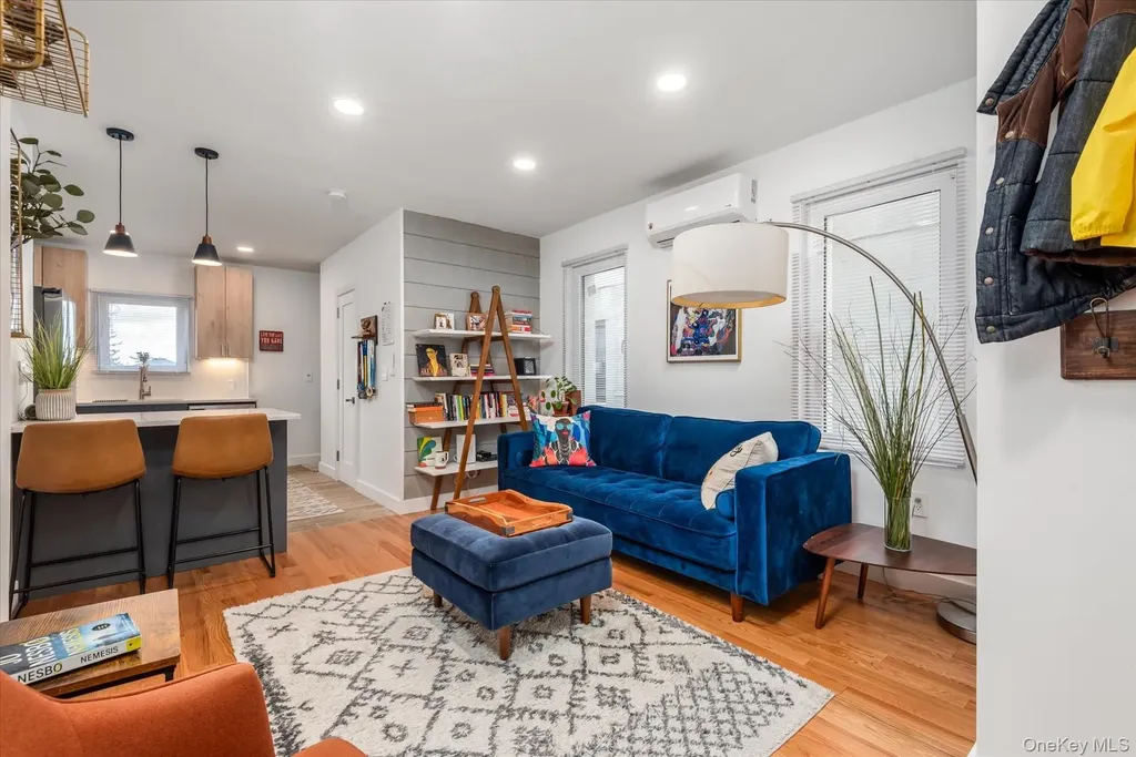 65-17 78th Avenue Glendale NY 11385