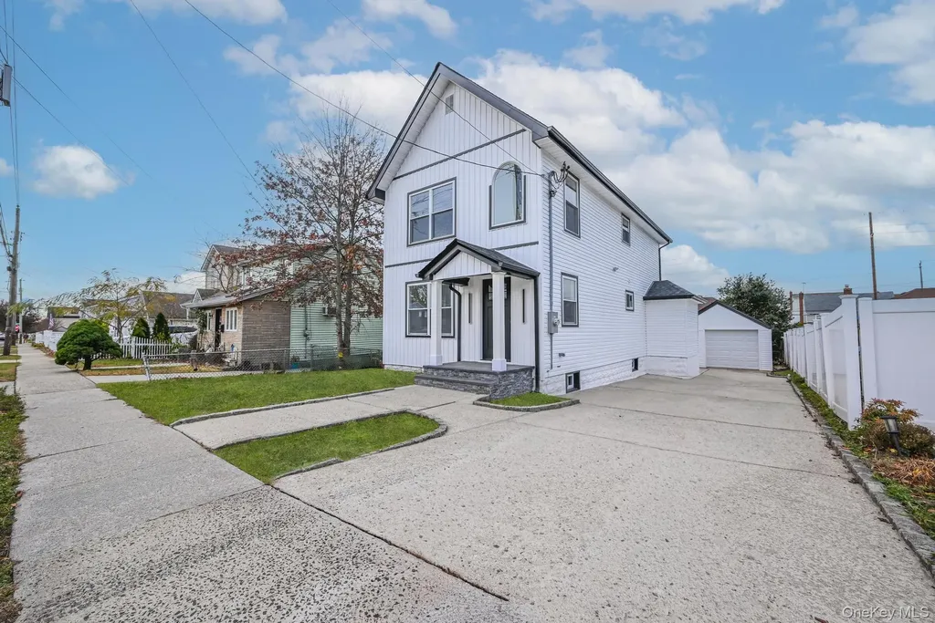 44 Catherine Avenue Franklin Square NY 11010