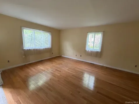 40 Town House Drive Massapequa Park NY 11762