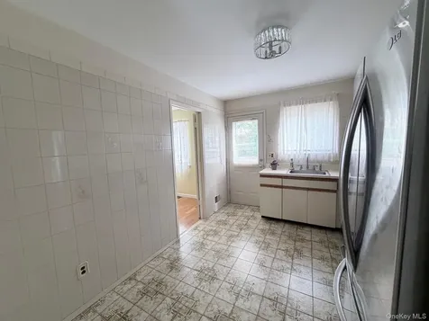 40 Town House Drive Massapequa Park NY 11762