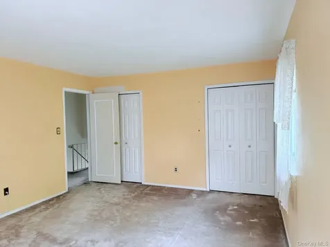 40 Town House Drive Massapequa Park NY 11762