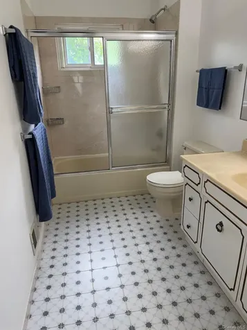 40 Town House Drive Massapequa Park NY 11762