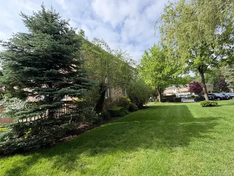 40 Town House Drive Massapequa Park NY 11762