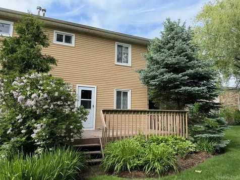 40 Town House Drive Massapequa Park NY 11762