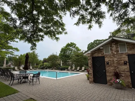 40 Town House Drive Massapequa Park NY 11762
