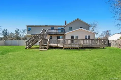 45 Dogwood Road West Islip NY 11795