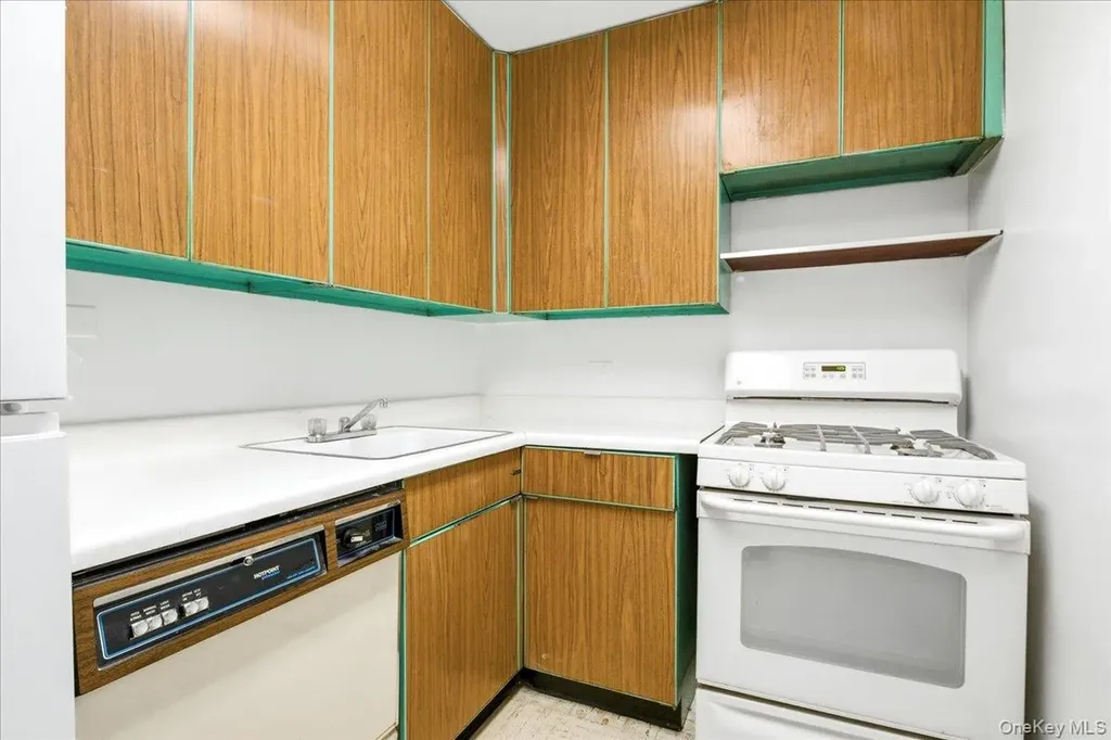 110-11 Queens Boulevard Forest Hills NY 11375