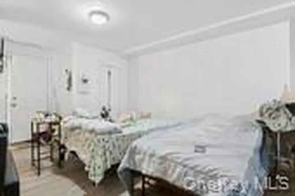 28 Saint Andrews Place Brooklyn NY 11216