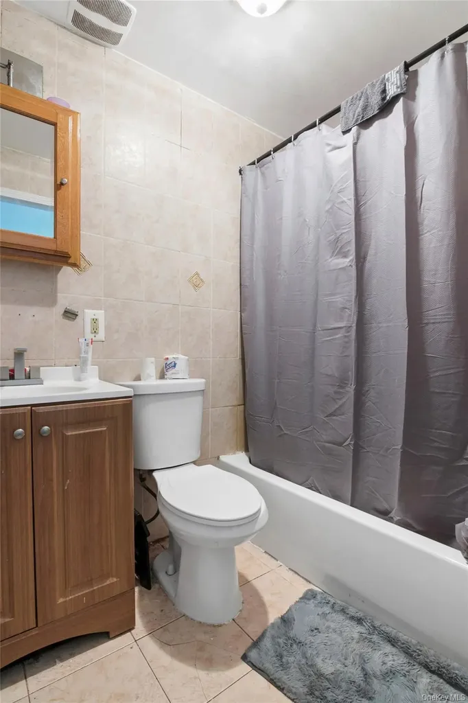 28 Saint Andrews Place Brooklyn NY 11216