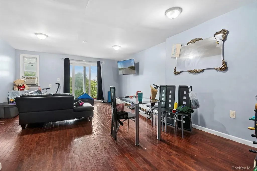 28 Saint Andrews Place Brooklyn NY 11216