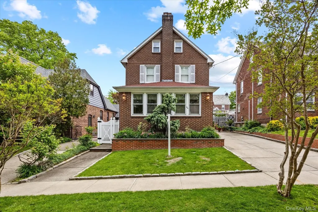 3221 168th Street Flushing NY 11358