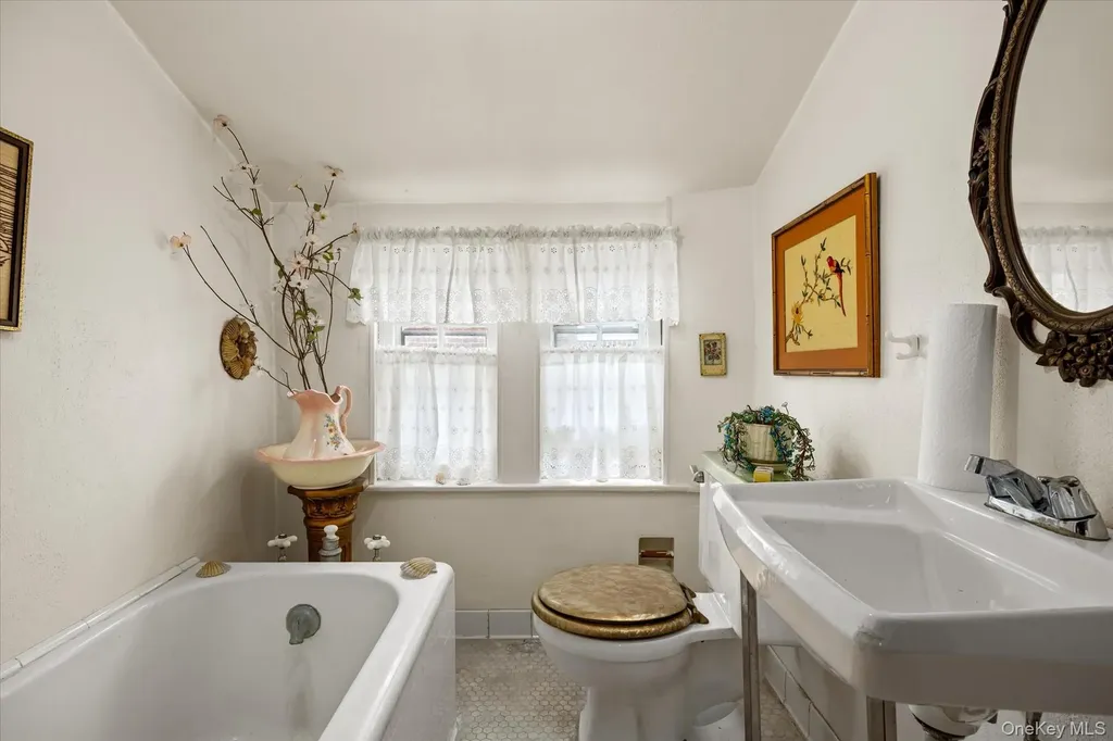 3221 168th Street Flushing NY 11358