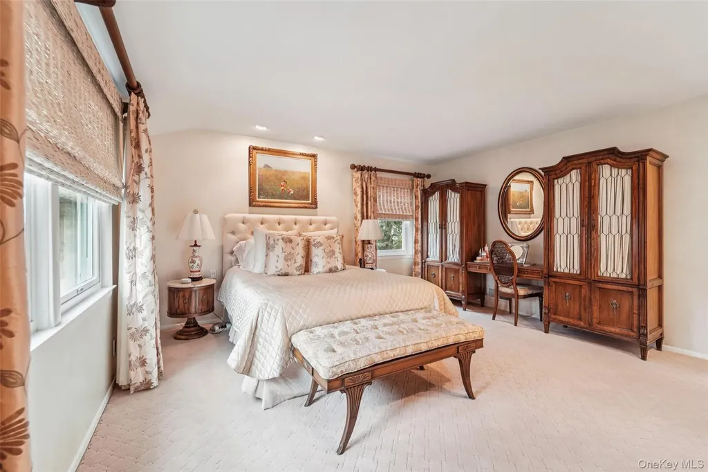 6 Robins Roost Rye Brook NY 10573