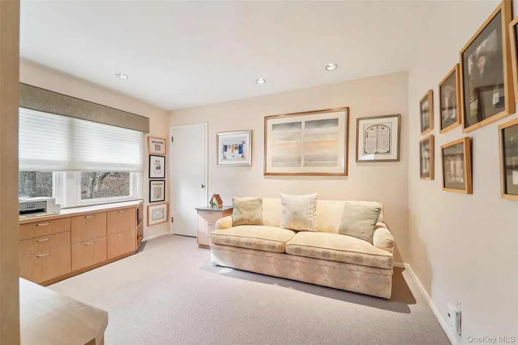 6 Robins Roost Rye Brook NY 10573