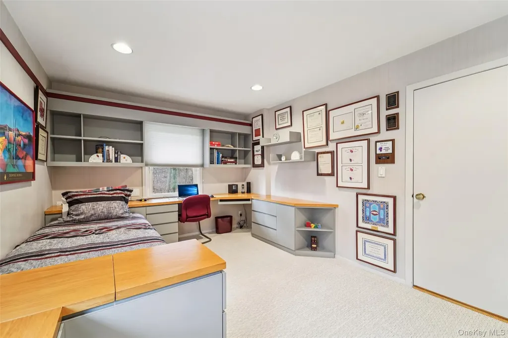 6 Robins Roost Rye Brook NY 10573
